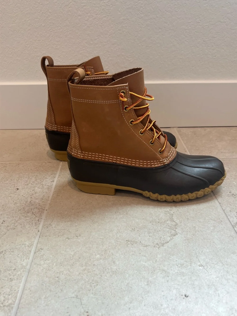L.L.Bean Bean Boots Men’s Size 9 Made in Maine Brown Leather Duck Boots